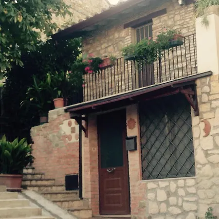 Residenza Etrusca * Pianello (Umbria)